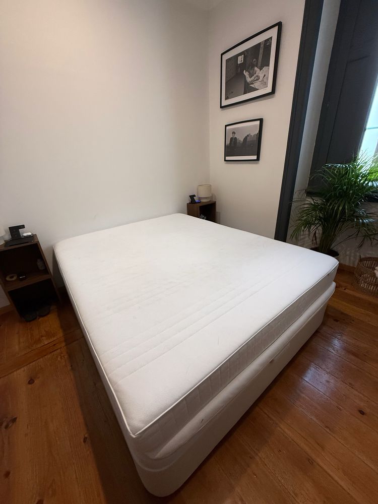 Colchão de espuma queen IKEA (160x200)