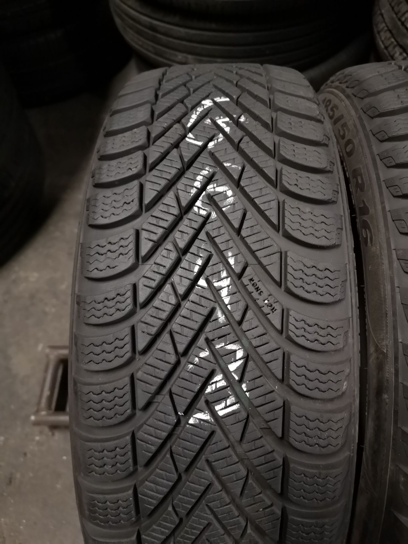 Opony zimowe 185/50/16 Pirelli Cinturato Winter 2szt 7,8mm