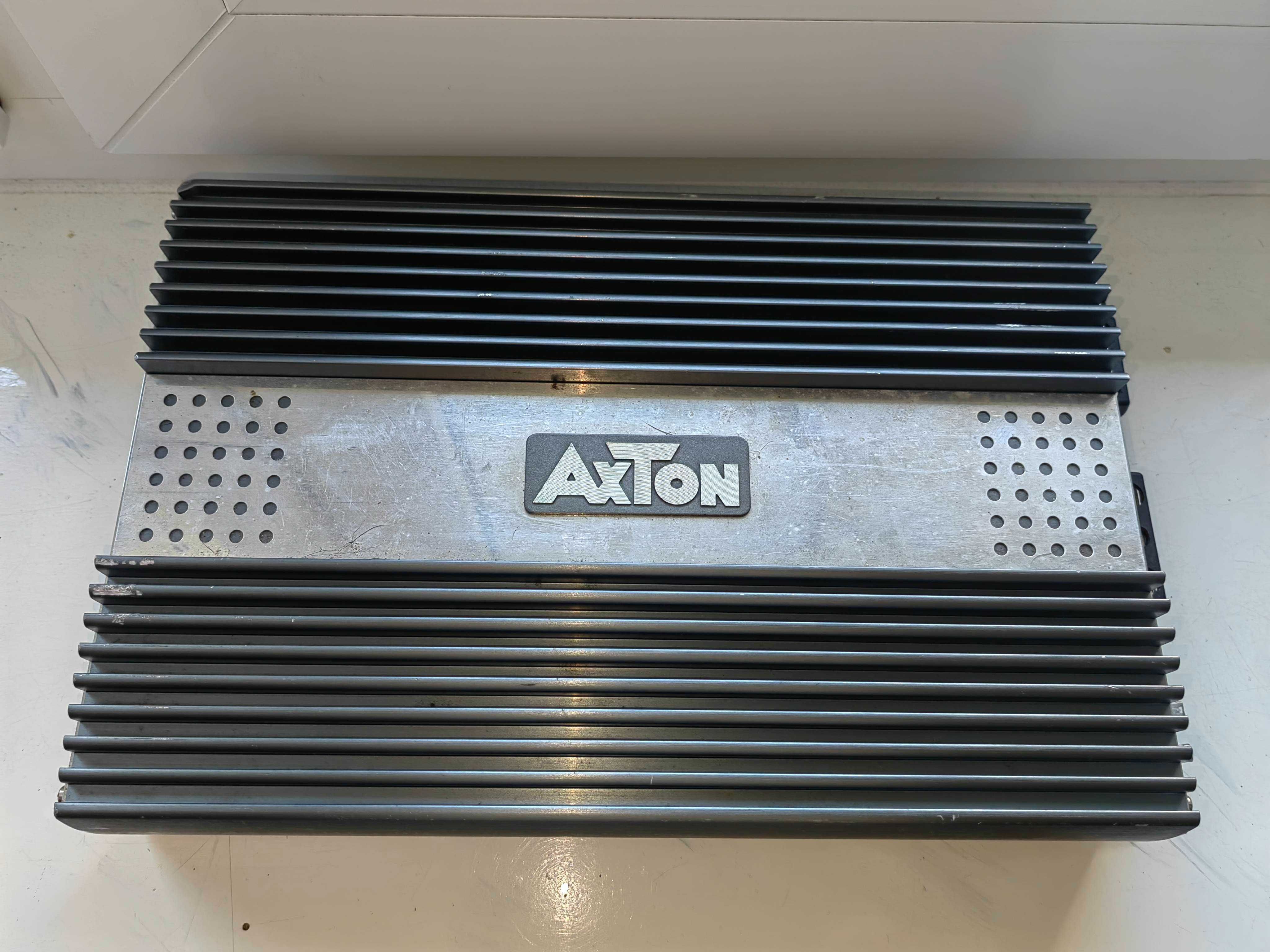 Wzmacniacz samochodowy Axton C402
