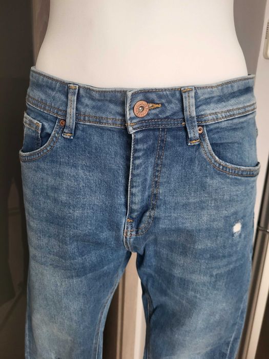 Męskie jeansy Bershka rozm. 40