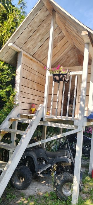 Domek dziecięcy drewniany duży, solidny