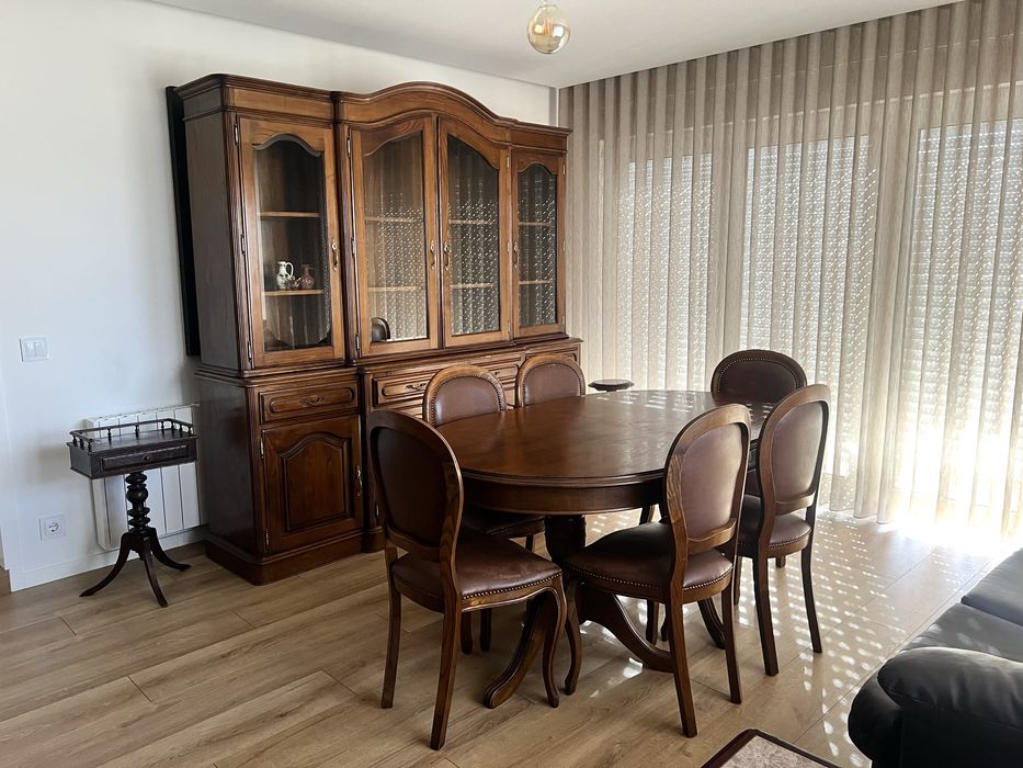 Sala completa - Movel/ Cristaleira + Sofa + Mesa e Cadeiras + Mesa