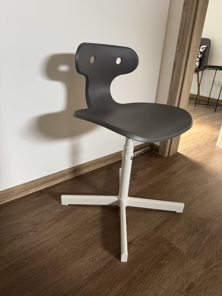 Nowe kresło regulowana wysokość stołek Ikea Molte szare