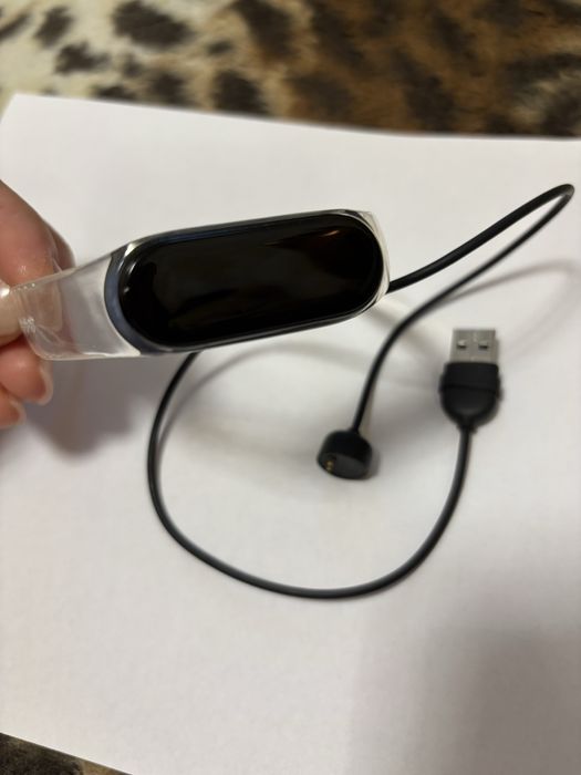 Продам фітнес браслет xiaomi mi bend 6