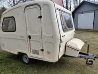 Kamping przyczepa niewiadów