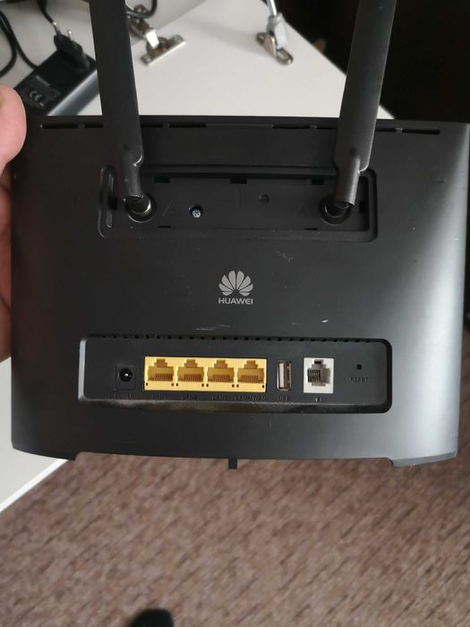 Router Huawei B525s