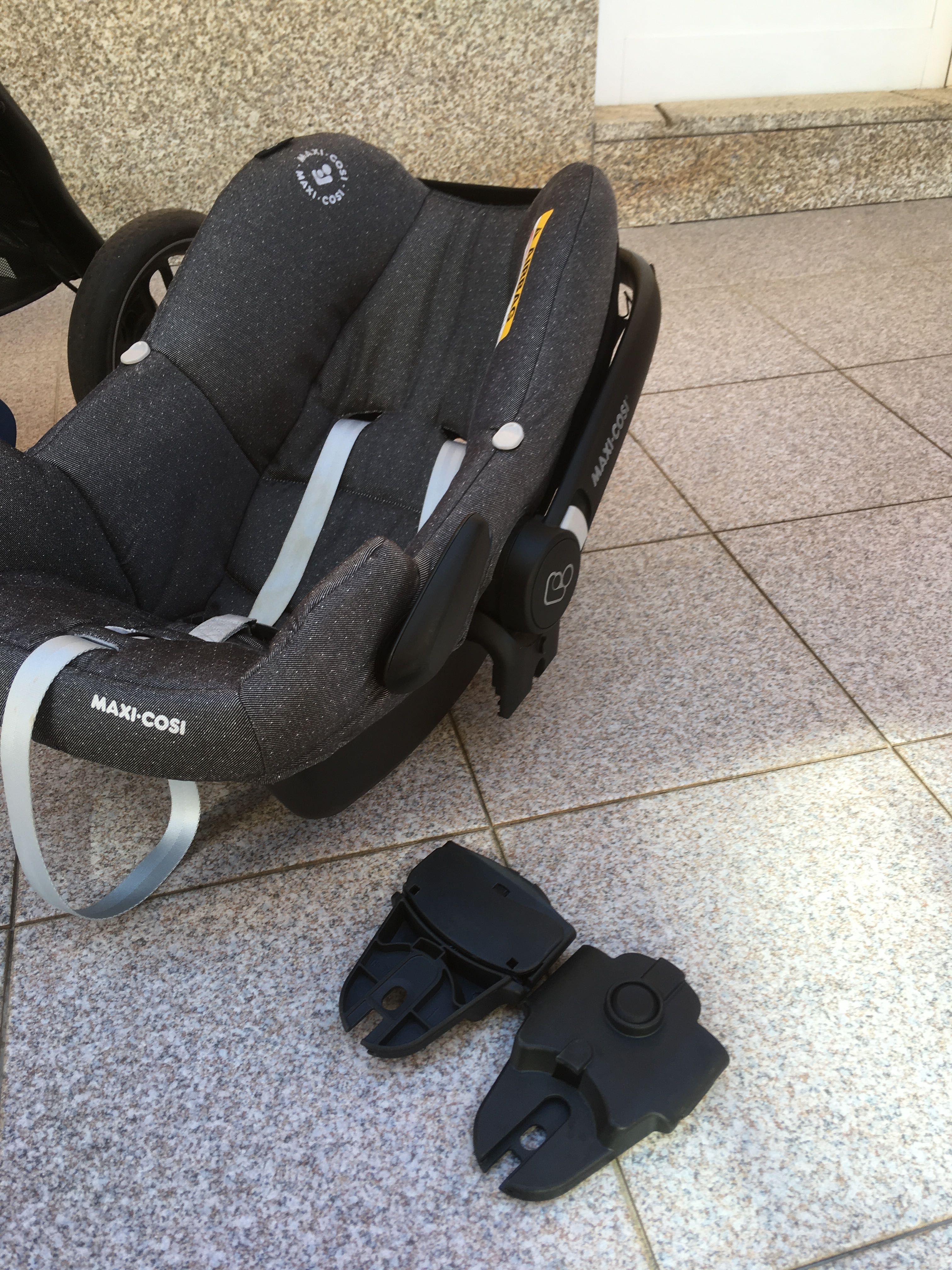 Carrinho de bebê da máxi-cosi Zelia com baby coque