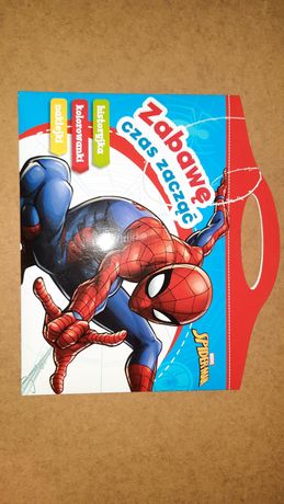 Marvel SPIDER-MAN - teczka z kolorowankami, naklejkami i historyjką