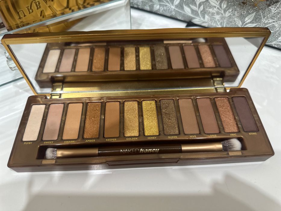 Urban Decay Honey - paleta cieni