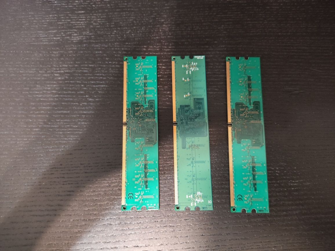 Pamięć RAM 500MB X 3 Kingston DDR2