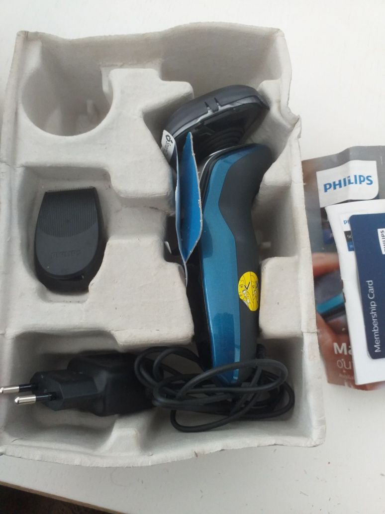Máquina barbear Philips Aqua touch seco ou molhado