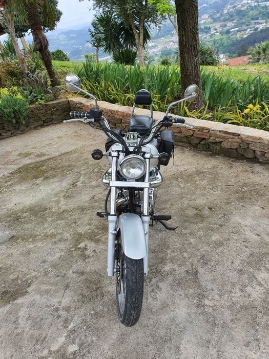 Suzuki intruder 250vl