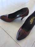 Sapatos altos de pele bordo 36