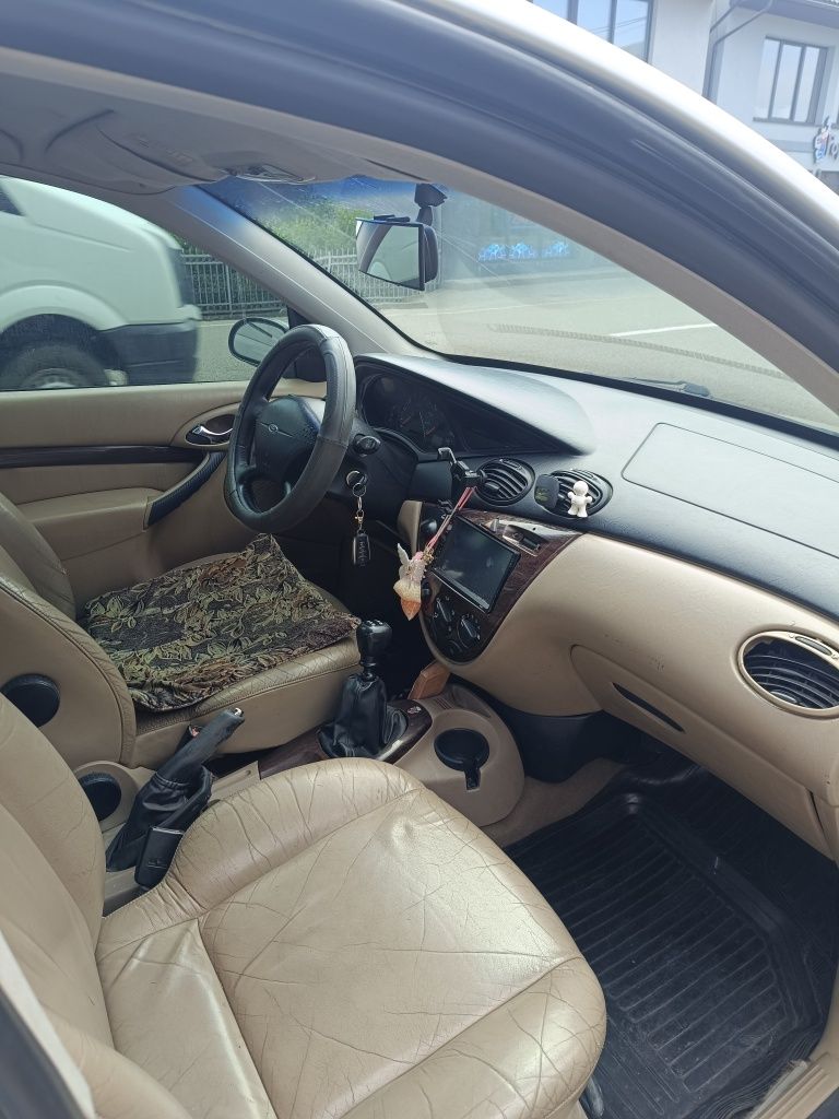 Ford focus 2,0 бензин 2000рік