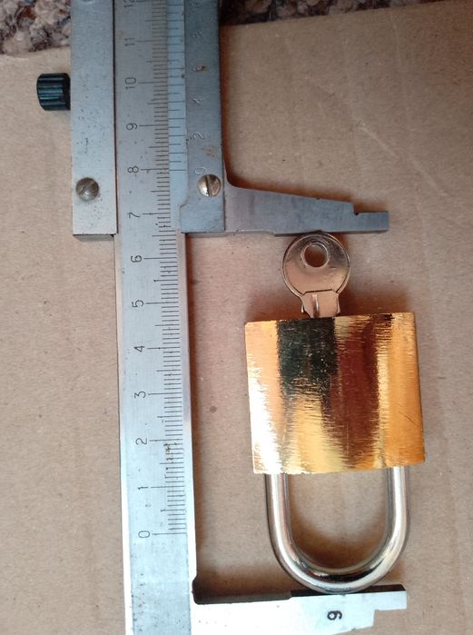 Навісний замок колодка