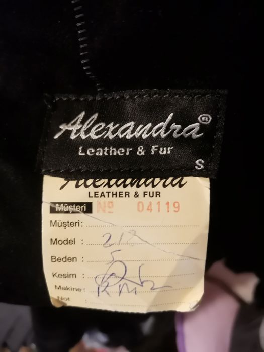 Дублянка натуральна чорна довга з песцом