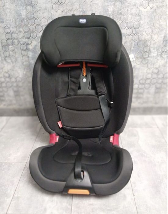 Продам дитяче автокрісло фірми chicco