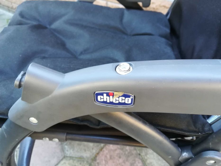 Инвалидная коляска Chicco детская сверхлегкая.