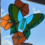 Borboleta em vitral.  31 cm