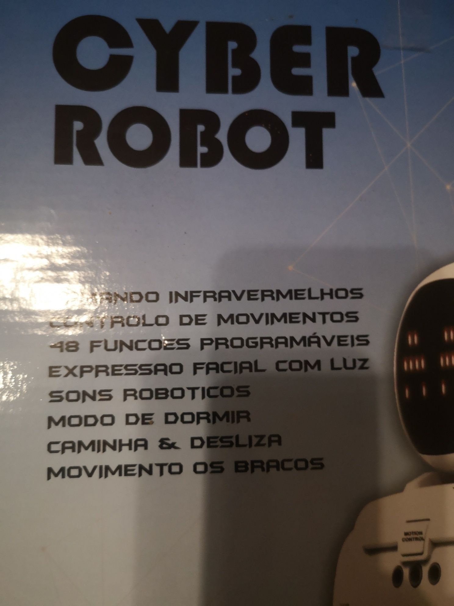 Robot didático com múltiplas funções
