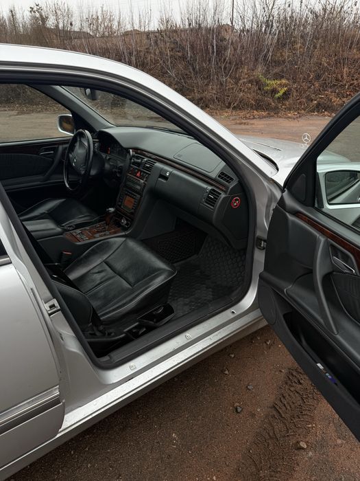 Mercedes E270 W210 elegant