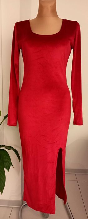 Sukienka wieczorowa z aksamitu klasyczna czerwień r. L
