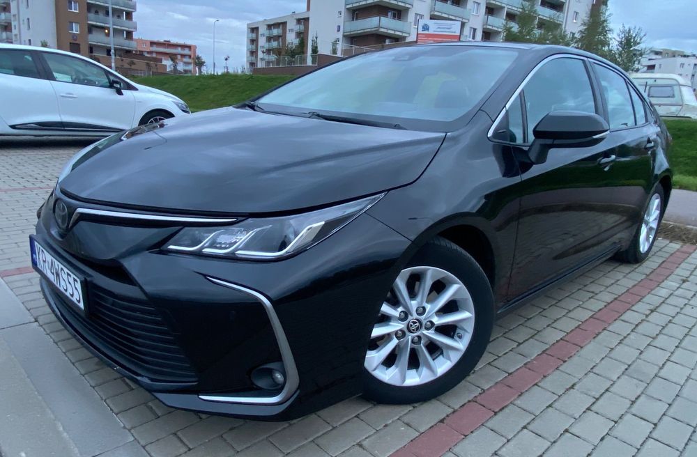Toyota Corolla SEDAN 1.5 COMFORT+TECH Benz+GAZ FV_VAT23% Pol.Salon Kam.Cof Pierw.Właś