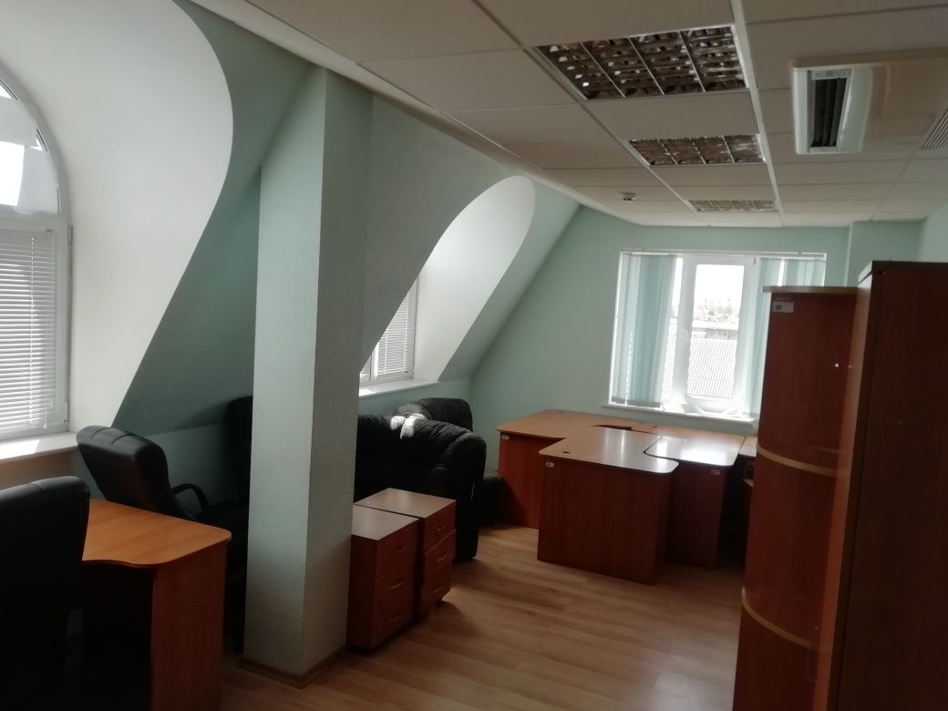 Оренда офісних приміщень, 25 - 175 кв.м., м. Рівне, вул. Боярка, 21.