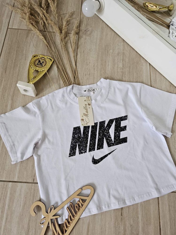 Коротка футболка топ для дівчинки підлітка Nike.Футболка для девочки