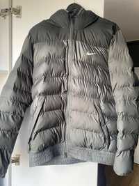 Sprzedam kurtkę Nike puffer Drill