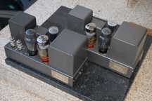 QUAD II: Amplificadores a válvulas - monoblocos
