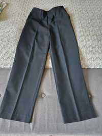 Spodnie czarne eleganckie garniturowe rozmiar 140 cm