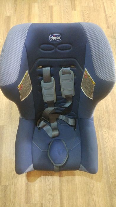 Автокресло Chicco Artsana universal 0-18 kg