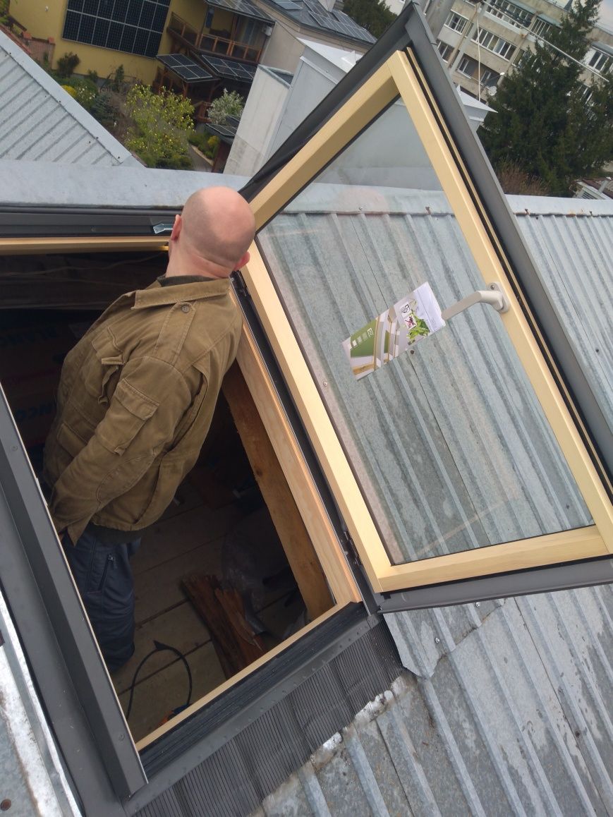Монтаж мансардних вікон FAKRO,Roto,Velux. Дах, покрівля. Ціна від 4500
