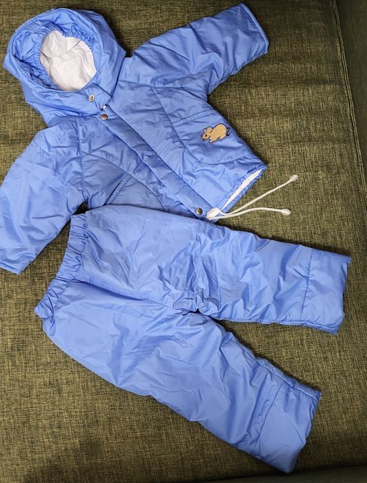 Продам костюм весна-осень.