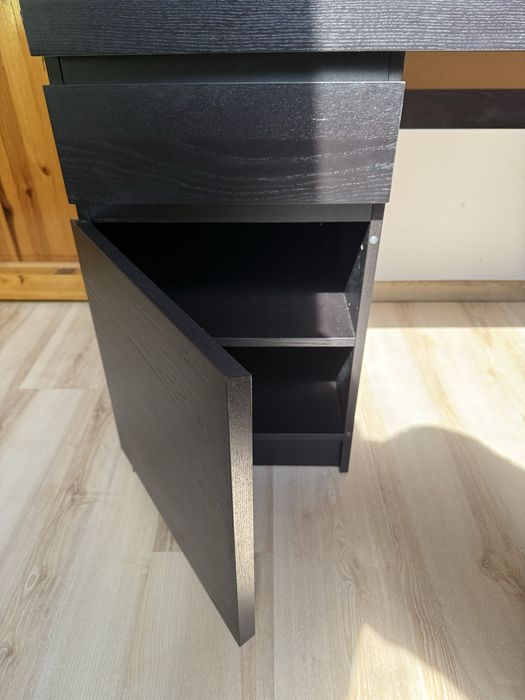 Biurko Ikea Malm czarnobrąz 140x65