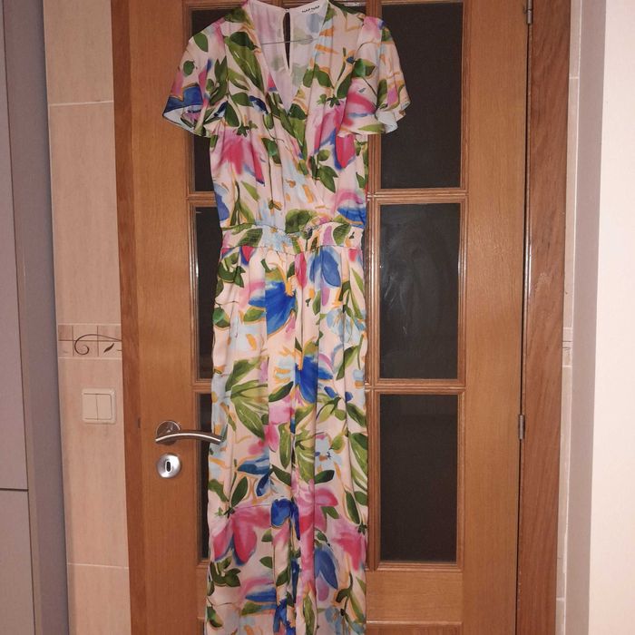 Urgente p despachar baixo preço Macacao de verão florido Naf Naf s/uso