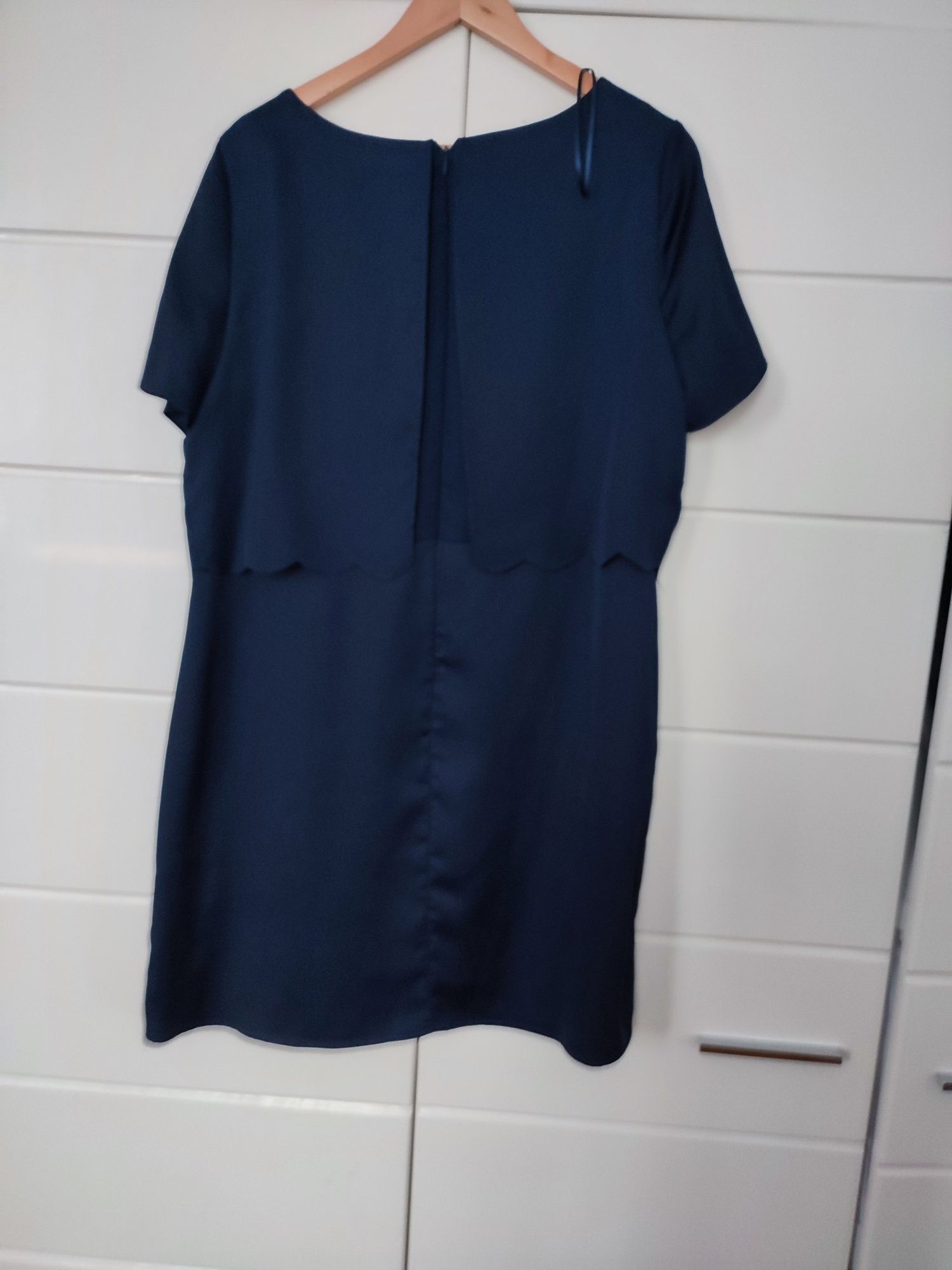 Granatowa sukienka rozmiar 44 F&F