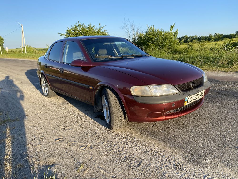 Opel Vectra B 1.8 бензин Опель Вектра б