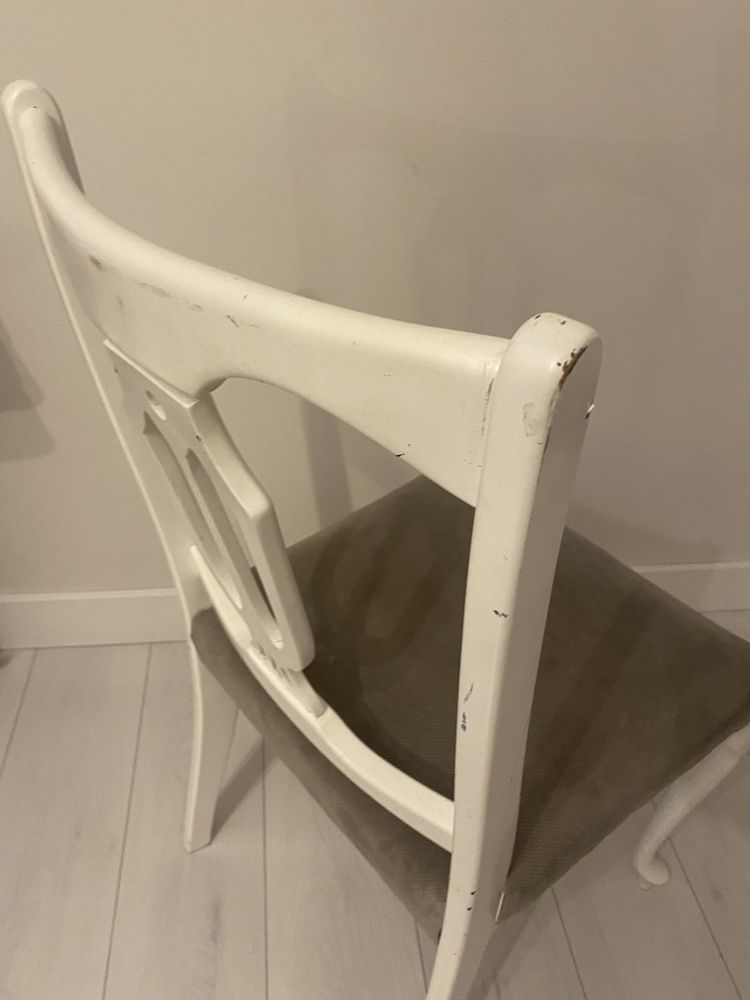 Krzesła Ludwik białe 4 sztuki