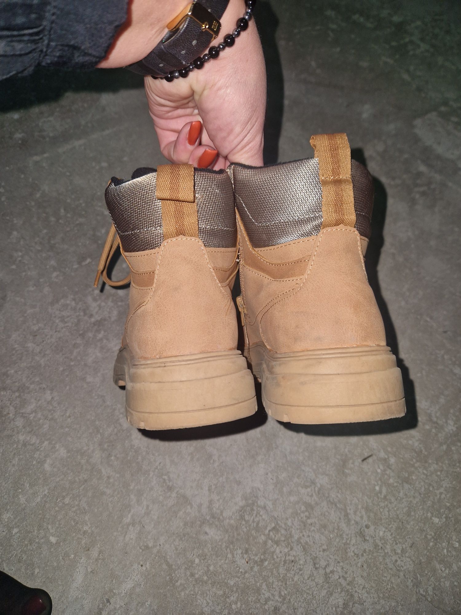 Buty zimowe chłopięce rozm.37