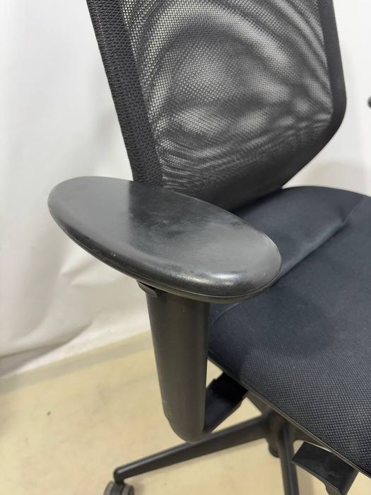 Швейцарське Ортопедичне ергономічне крісло VITRA MEDAPAL з підтримкою
