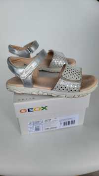 Босоніжки сандалі Geox шкіра 32 розмір