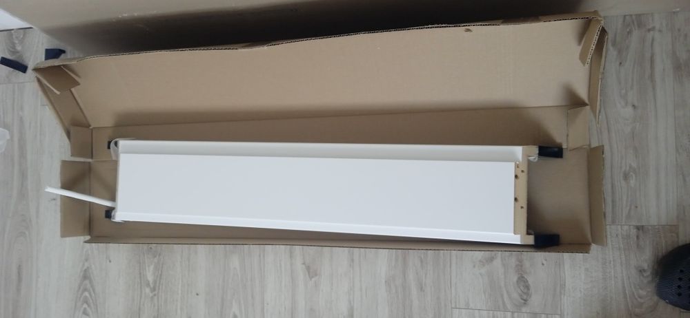 Belka ościeżnicy regulowanej