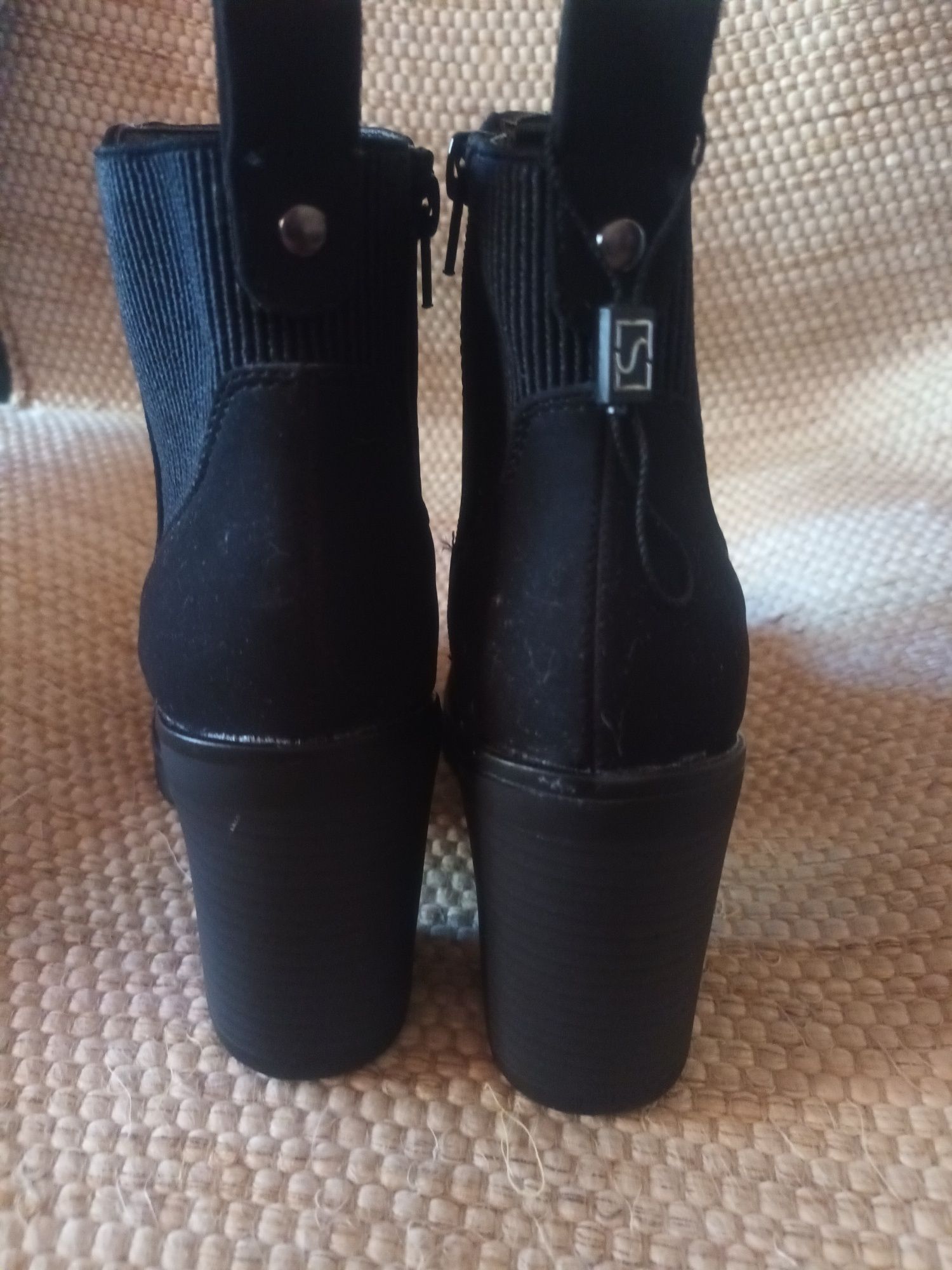 Botas pretas camurça com tacão seaside