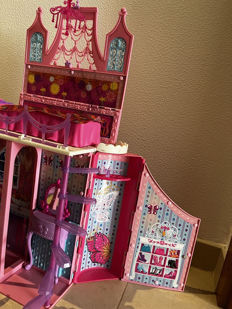 Palácio Barbie Mariposa em excelente estado