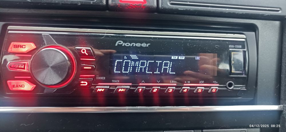 Auto radio paeonear