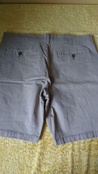 Мужские шорты размер 36
