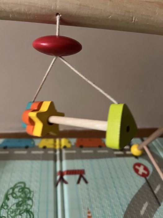 Дитячий деревяний розвиваючий центр