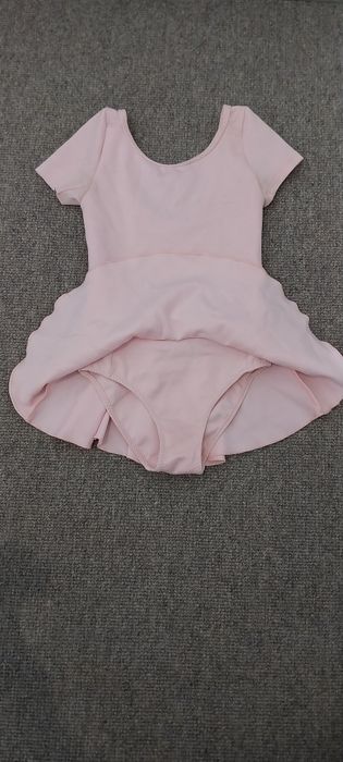 Maillot ballet rosa manga curta, sapatilhass e casaco